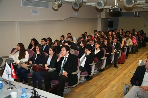 Hukuk Tarihini Avukatlar Yazar 
 - 30