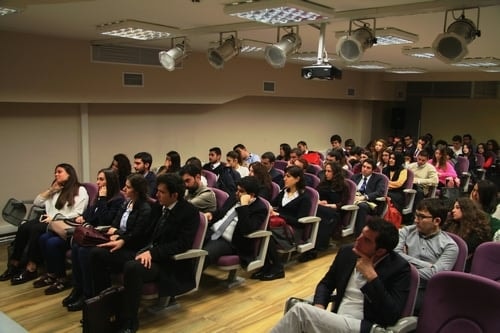 Hukuk Tarihini Avukatlar Yazar 
 - 33