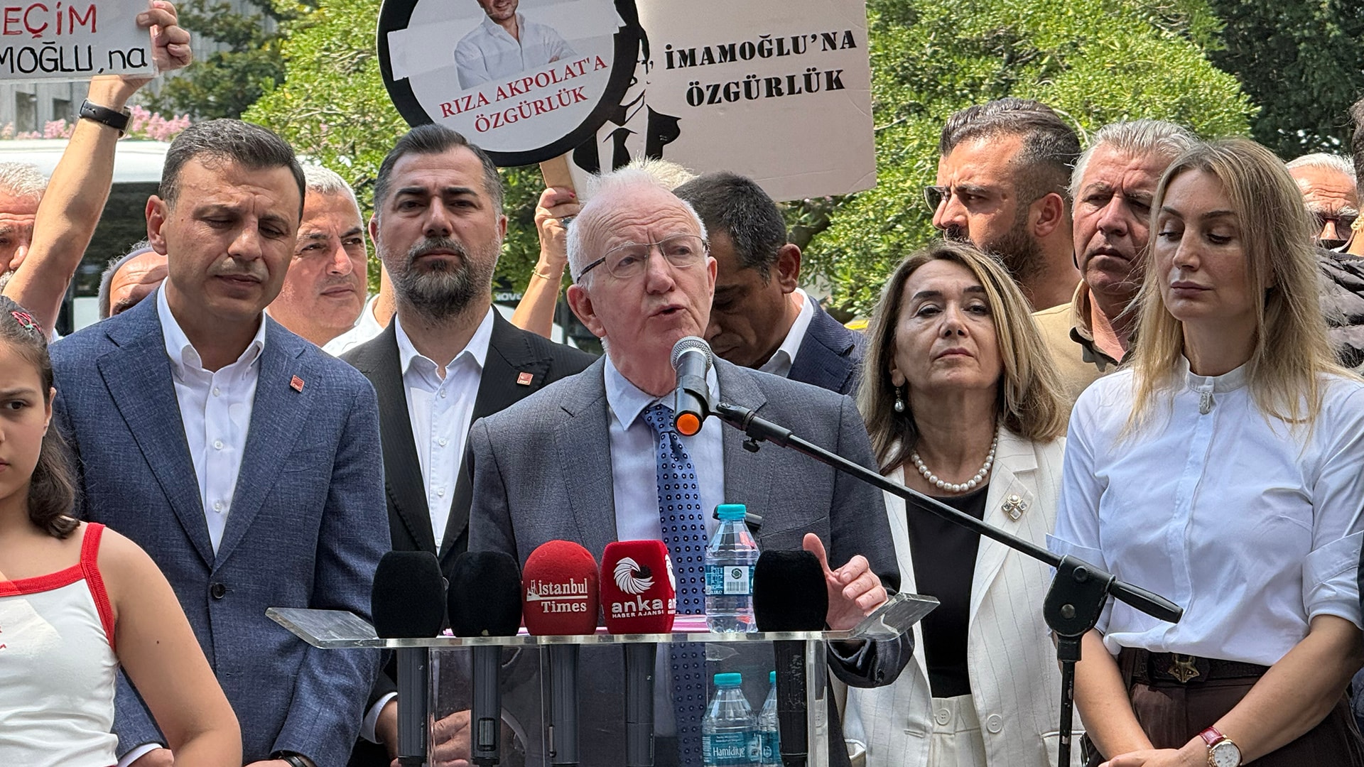 HUKUK YOLUYLA DEMOKRASİ MÜCADELESİ KAZANILACAKTIR