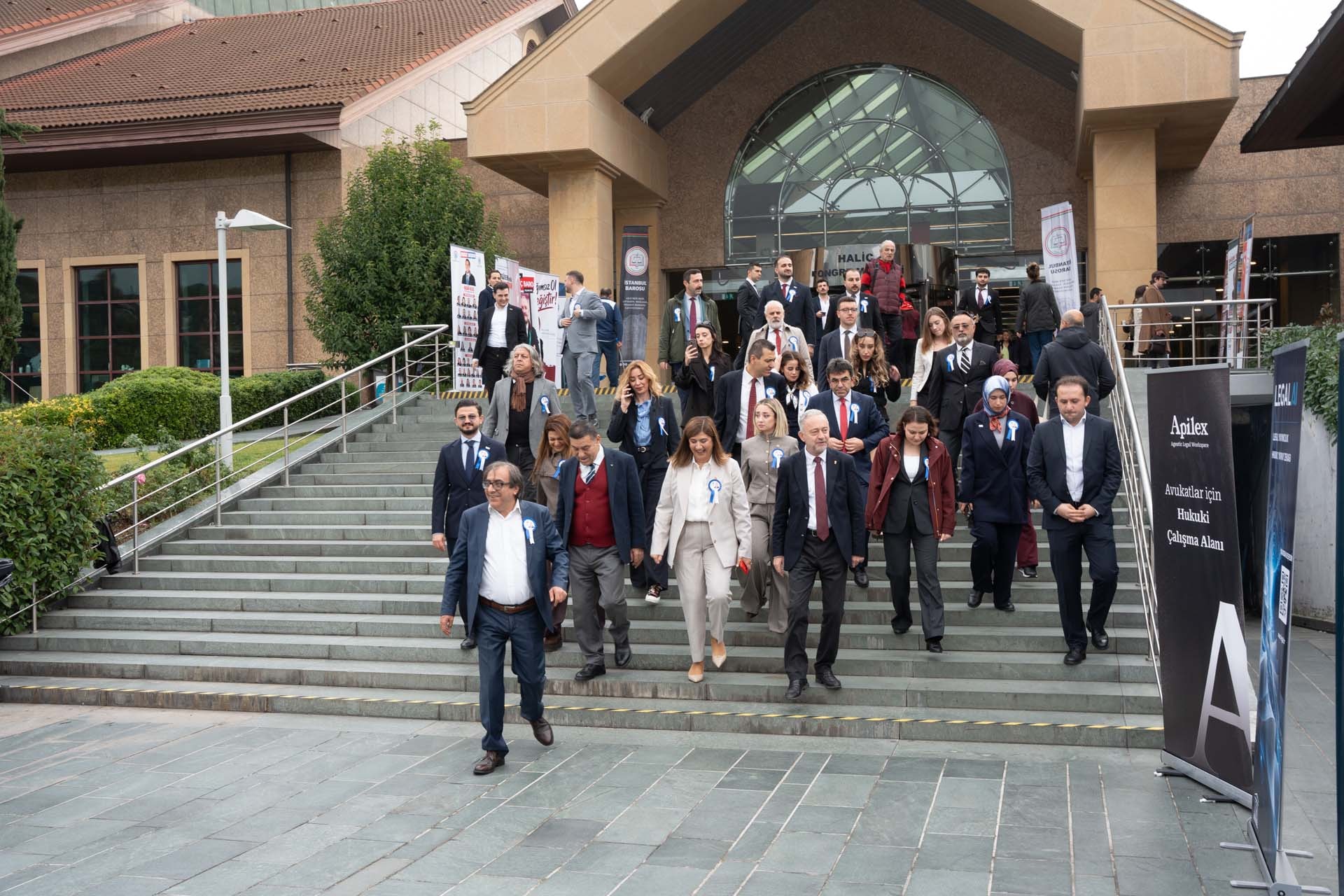 İSTANBUL BAROSU’NDA YENİ DÖNEM: BAŞKAN ÜMİT KOCASAKAL! - 65