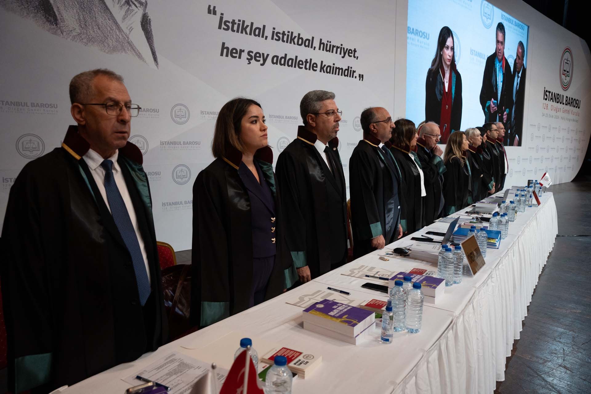 İSTANBUL BAROSU’NDA YENİ DÖNEM: BAŞKAN ÜMİT KOCASAKAL! - 8
