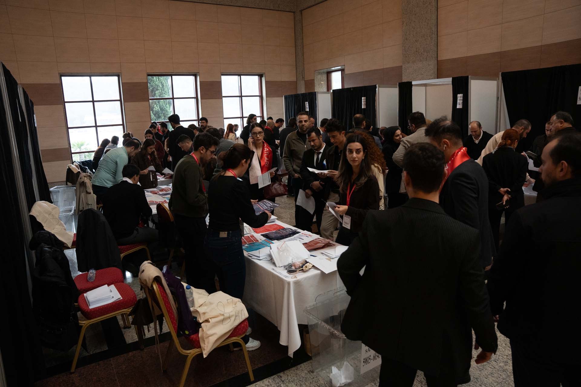 İSTANBUL BAROSU’NDA YENİ DÖNEM: BAŞKAN ÜMİT KOCASAKAL! - 136