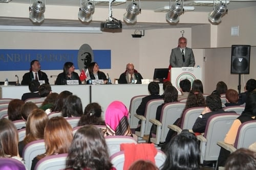 Hukuk Tarihini Avukatlar Yazar